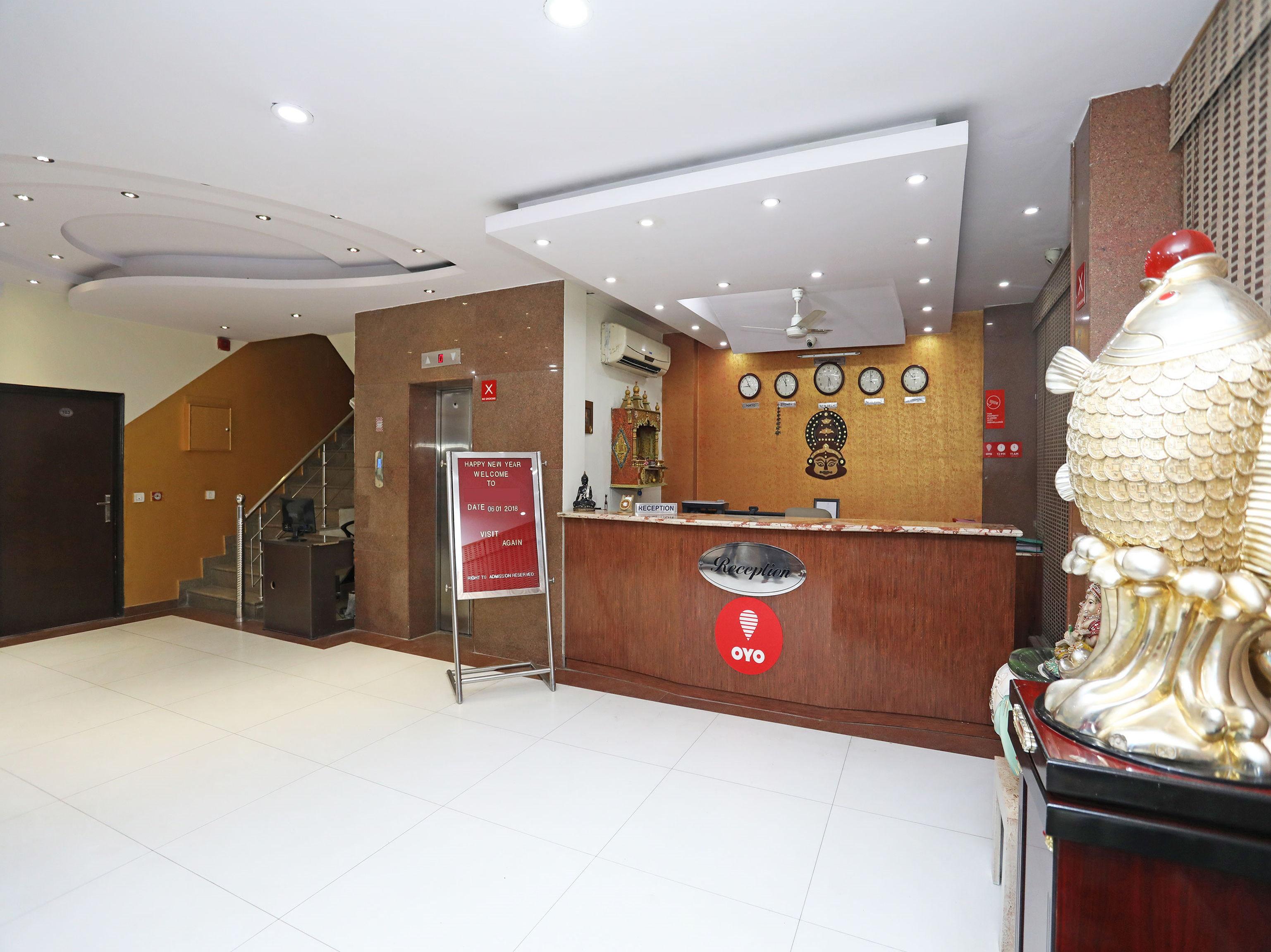 Hotel The Rts Plaza Nova Deli Exterior foto